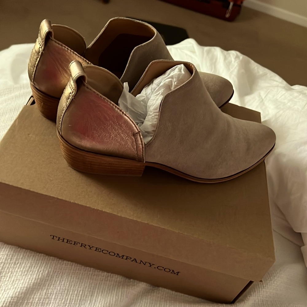 Frye Rubie slip on bootie